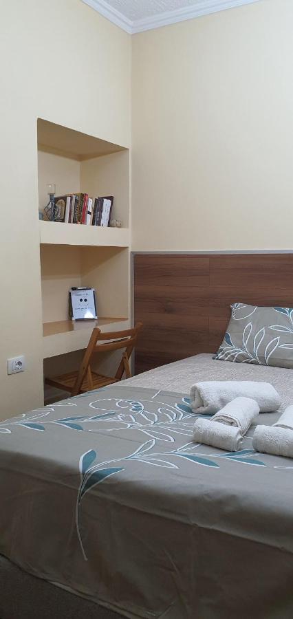 Alle'S M Shyri Studio Apartment Tirana Exterior photo